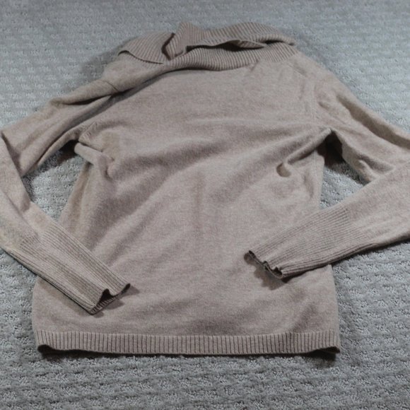 Banana Republic Size XS Tan Cowl Neck Sweater - Picture 2 of 4